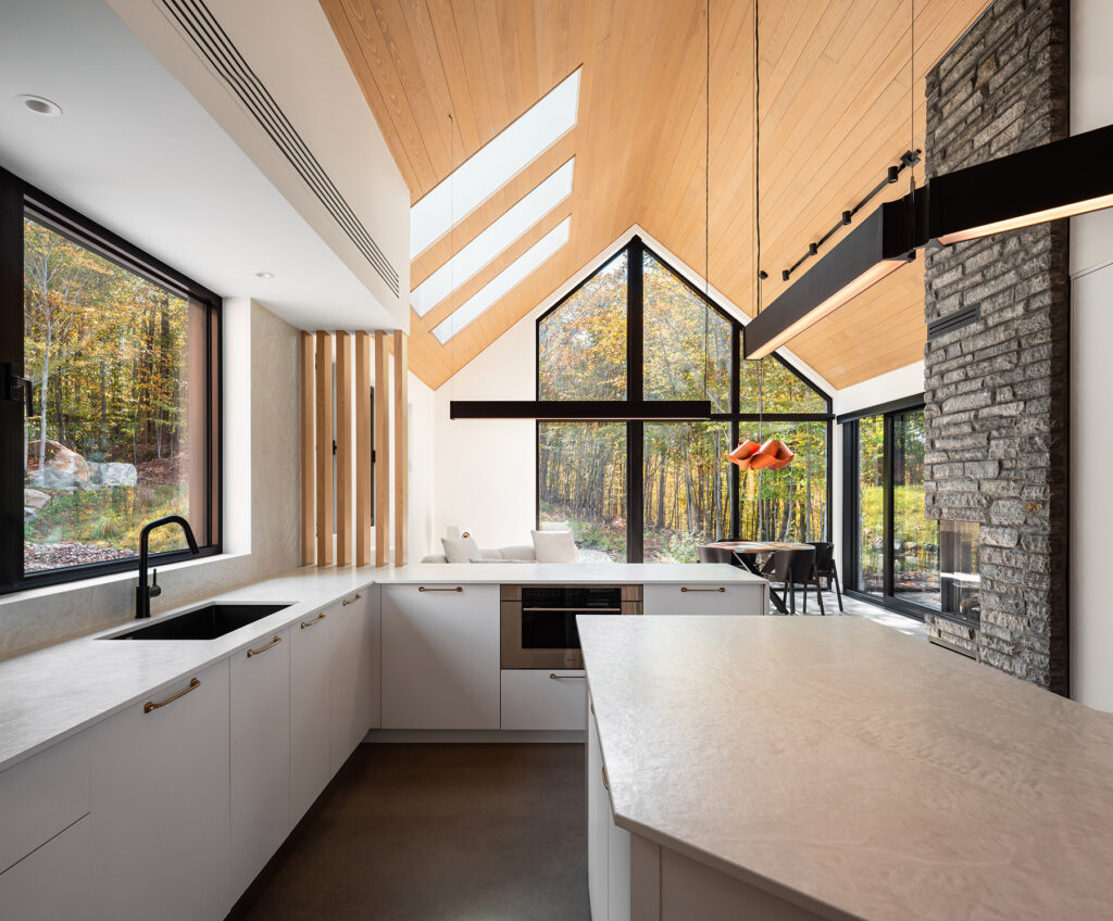 Résidence du Hâle, una casa de ensueño en los bosques canadienses ...